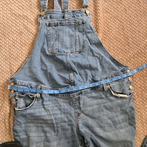Ingrid & Isabel Light Blue Denim Overalls - Picture 4 of 13